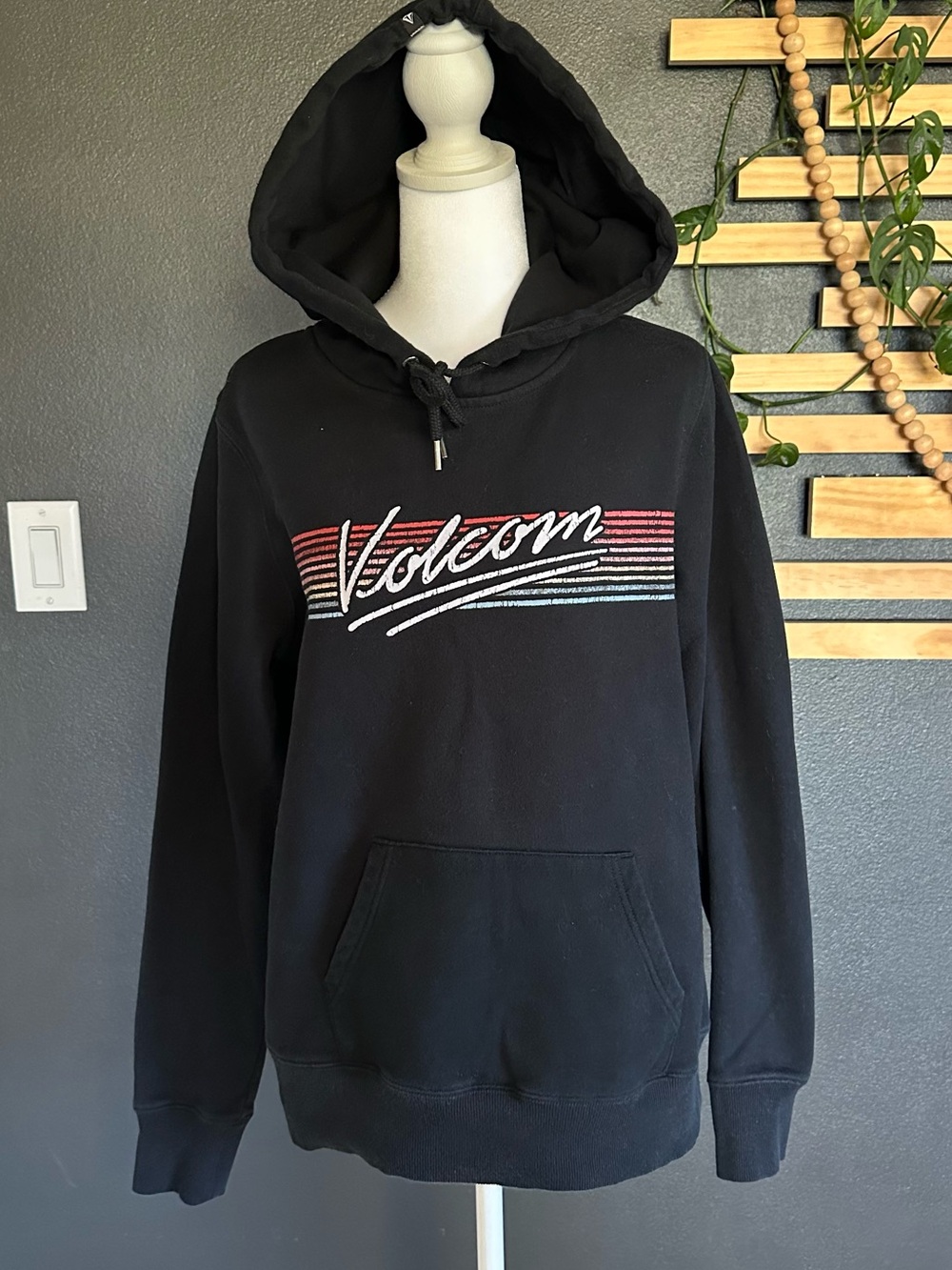 Volcom Black Pullover Hoodie Retro Stripe Logo Medium - Picture 1 of 5